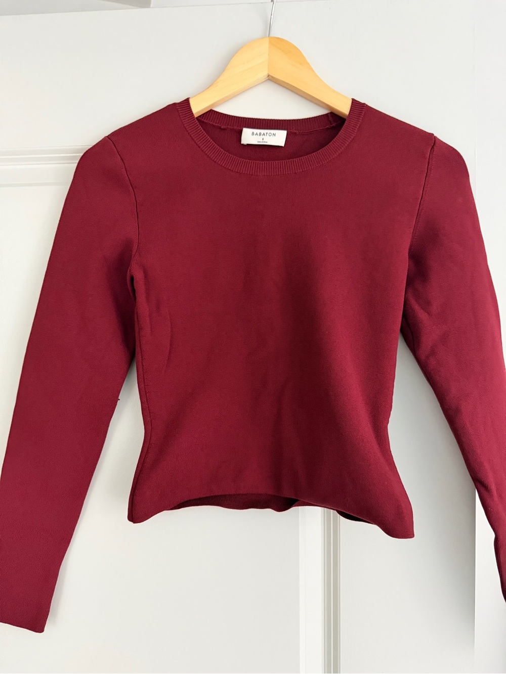 Aritzia Babaton Maroon Crewneck Long Sleeve Knit Top
